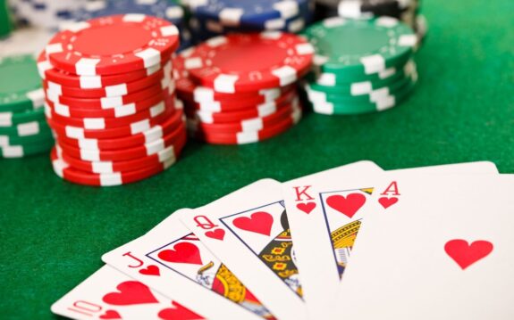 Keunggulan-Cardano-Sebagai-Poker-Crypto-di-Indonesia
